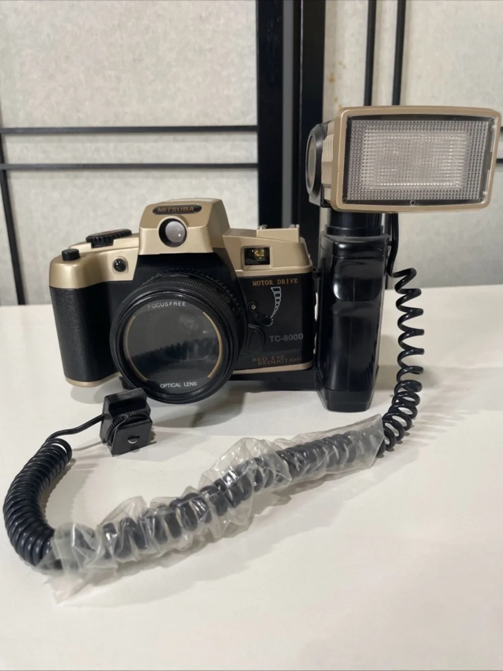 Vintage Mitsuba TC-8000 35mm Camera& Flash - Retro Prop / Decor - Untested